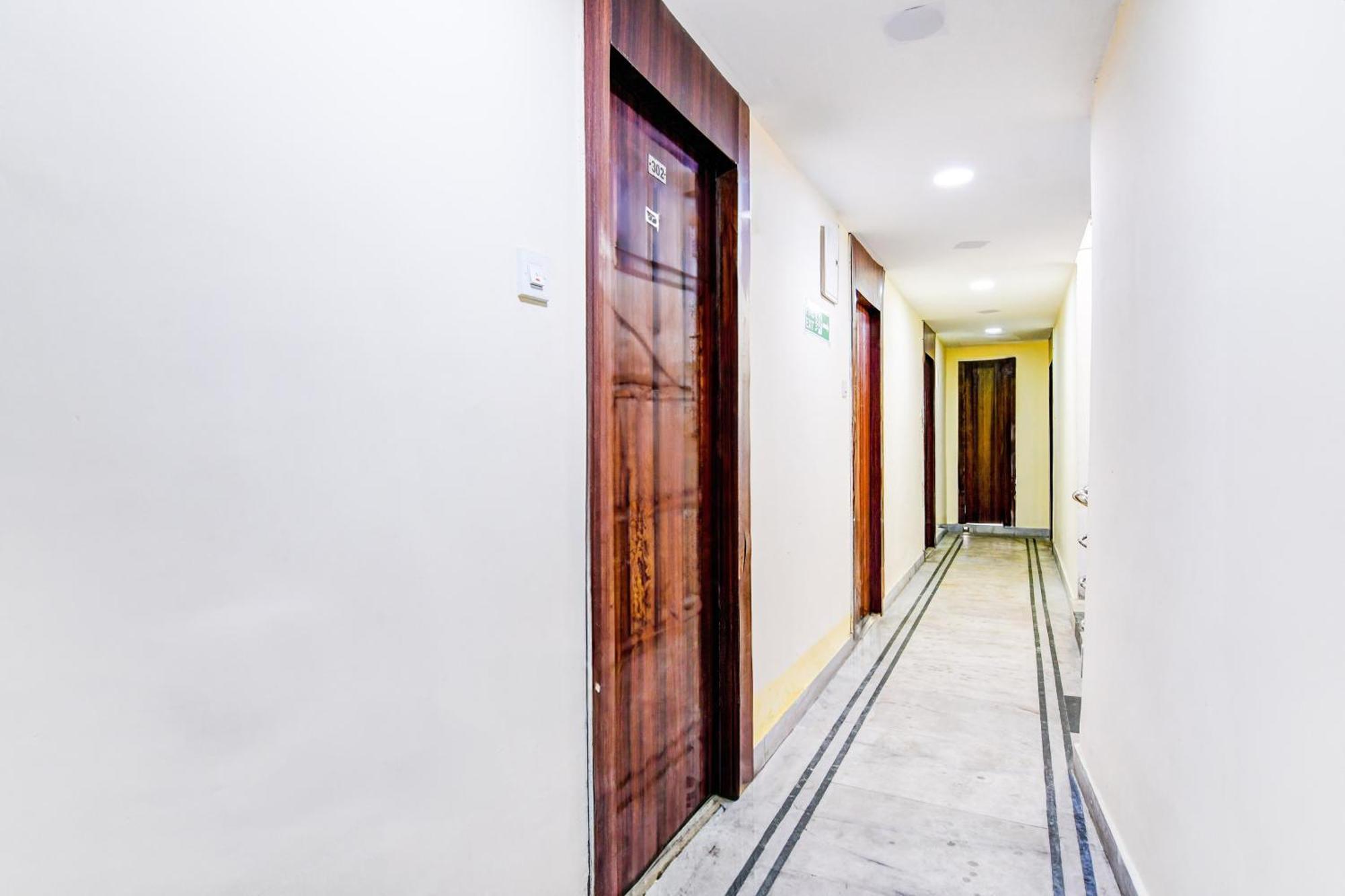 Super Hotel O Tagore Park Ruby Road كولكاتا المظهر الخارجي الصورة