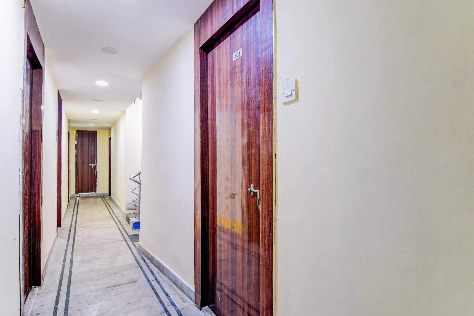 Super Hotel O Tagore Park Ruby Road كولكاتا المظهر الخارجي الصورة